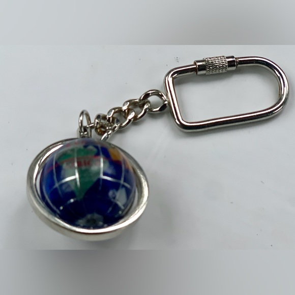 Vtg Silver Tone Metal Multi Stone Opalite Rock Inlaid World Globe Keychain - Picture 9 of 9